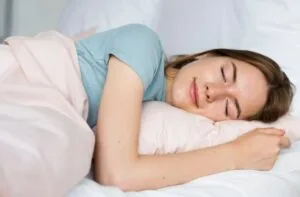 خواب با کیفیت: کلید طلایی سلامت جسمی و ذهنی